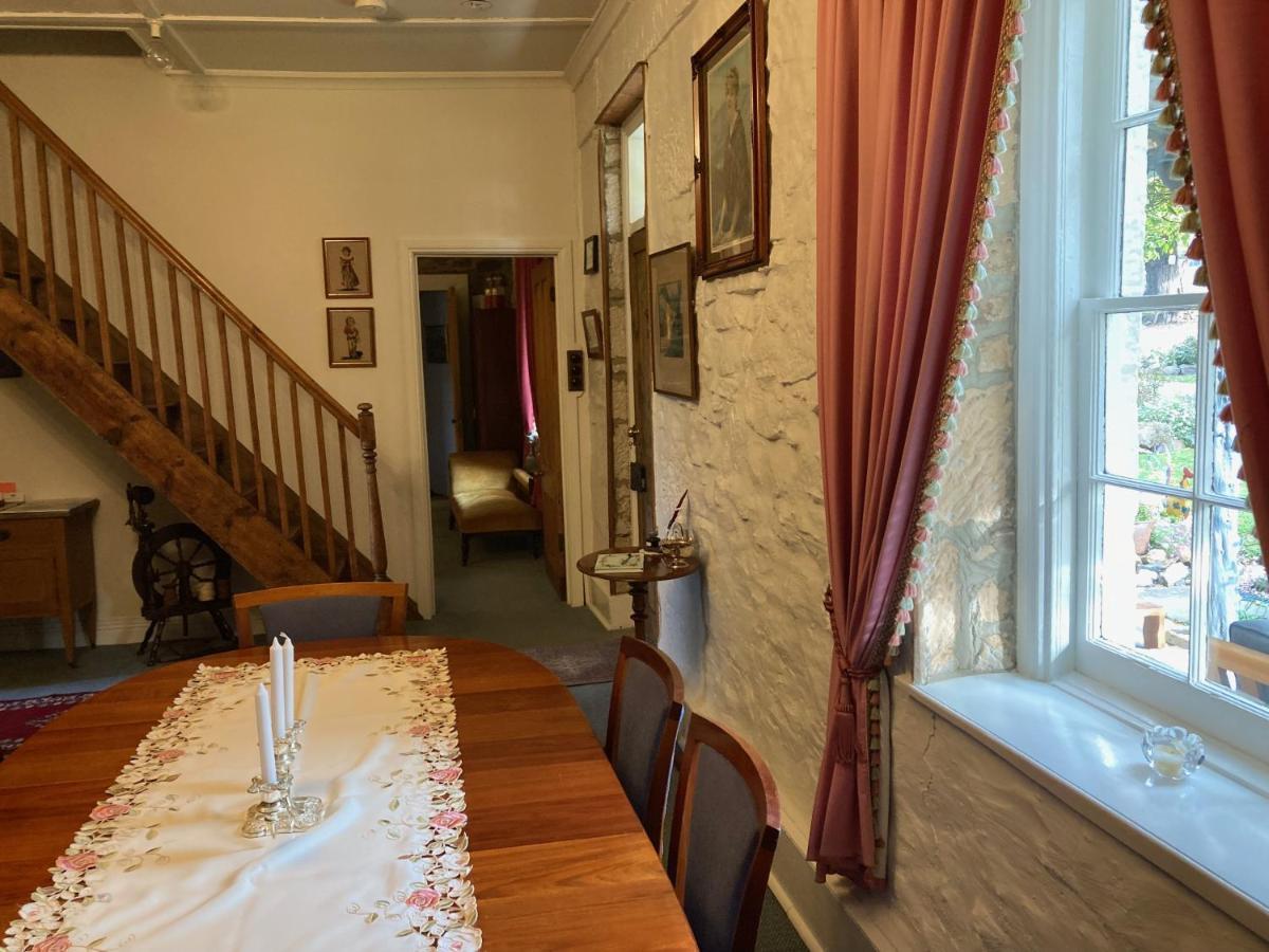 Orford'S Sanda House B&B ภายนอก รูปภาพ
