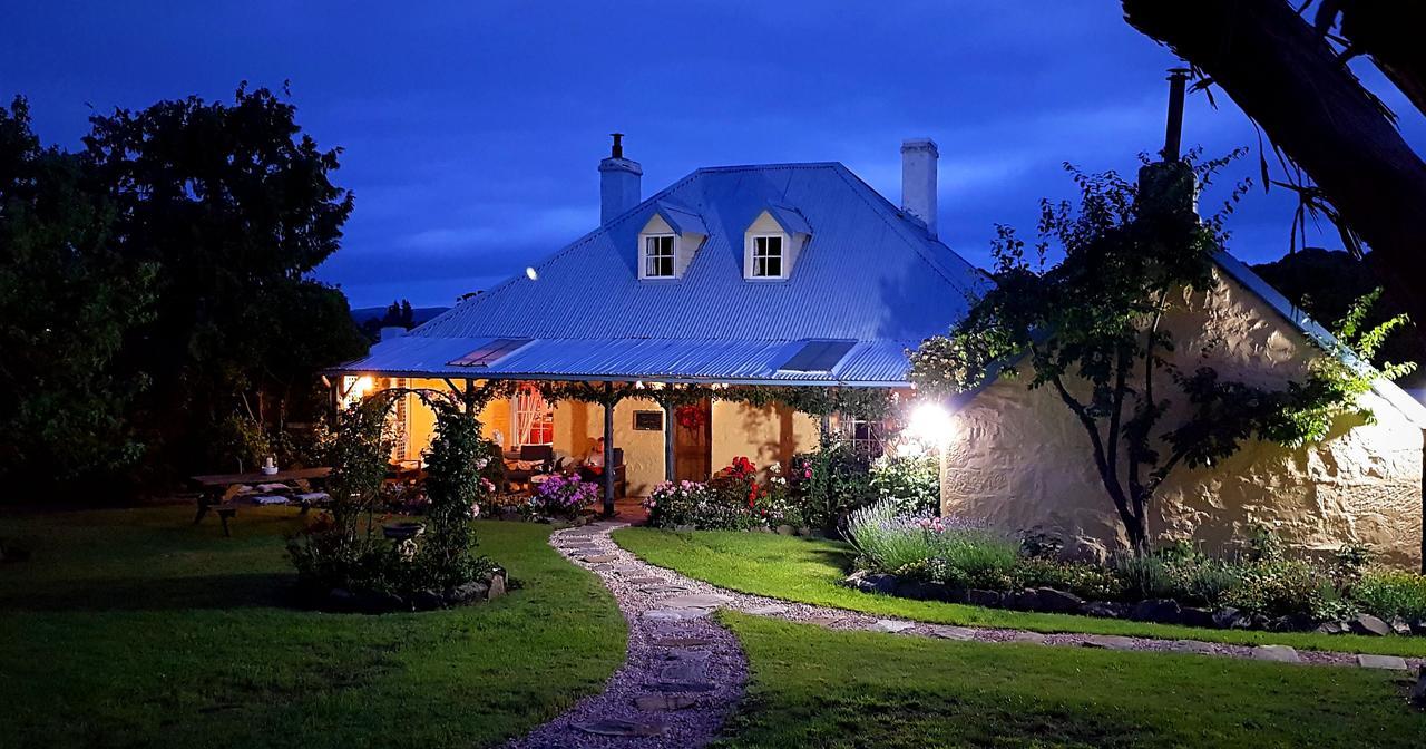 Orford'S Sanda House B&B ภายนอก รูปภาพ